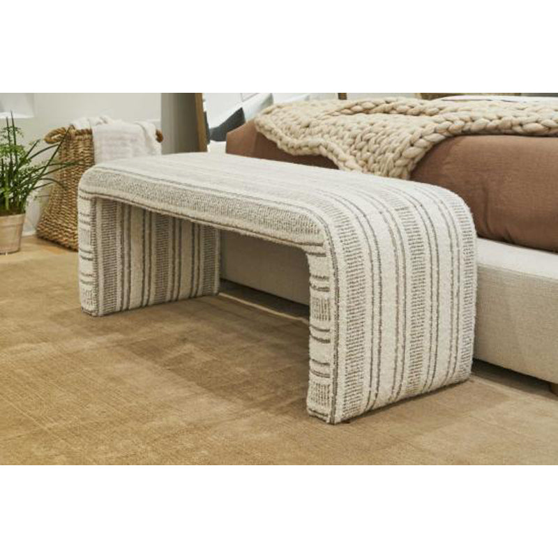 Niagara Queen Ottoman