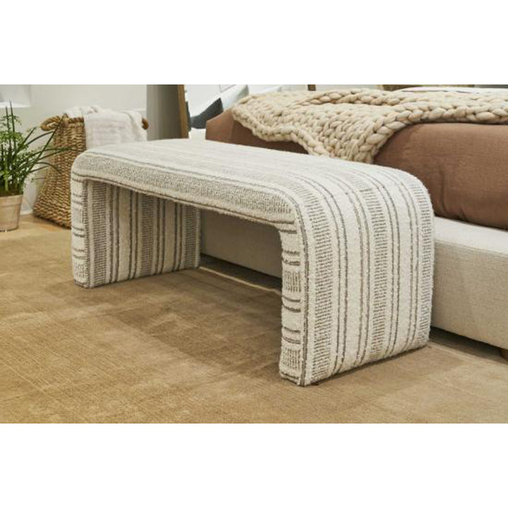 Niagara Queen Ottoman