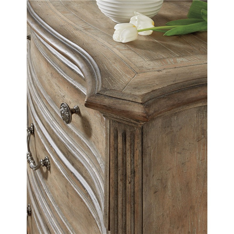 Castella - Bachelors Chest