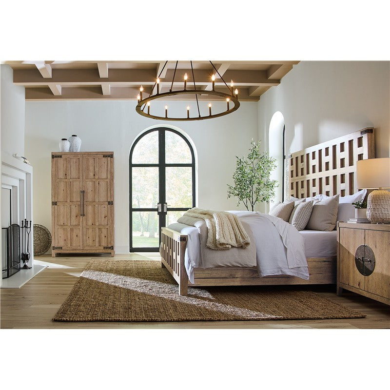 Vineyard Row - California King Panel Bed - Light Brown