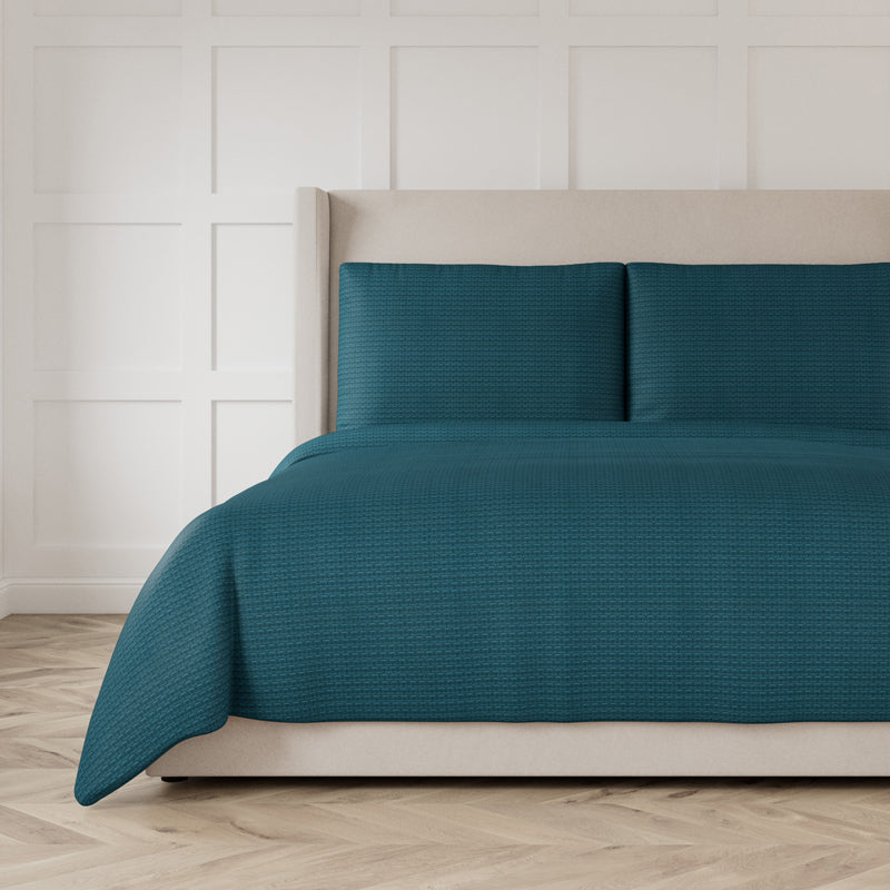 Pavilion Azure Queen Coverlet